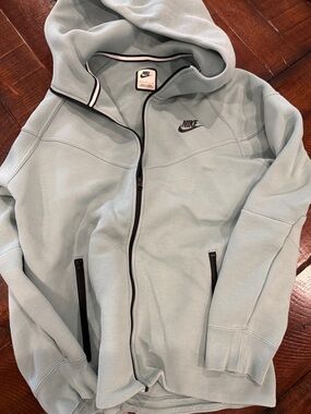Nike Tech mint green/blue, like new, size large